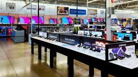 Muchas tiendas en Estados Unidos ofrecen grandes descuentos en tecnología.